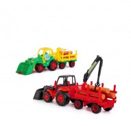Traktor s pvsem a radlic